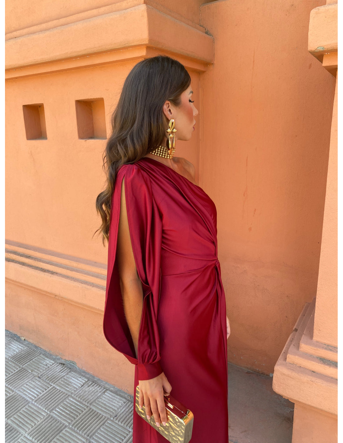 Elegant One-Shoulder Dress