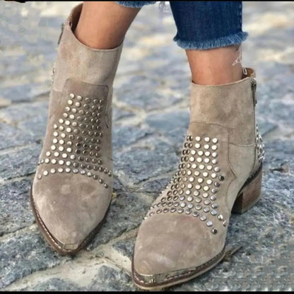 Stijlvolle Enkelboots Met Studs