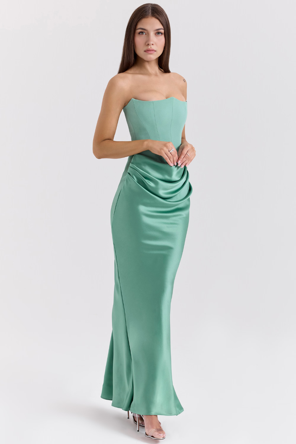 Elegante Satinjurk voor Stijlvolle Avonden