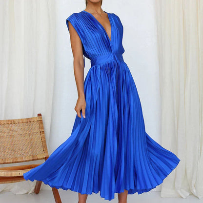 Elegant-Pleat Aroa Dress